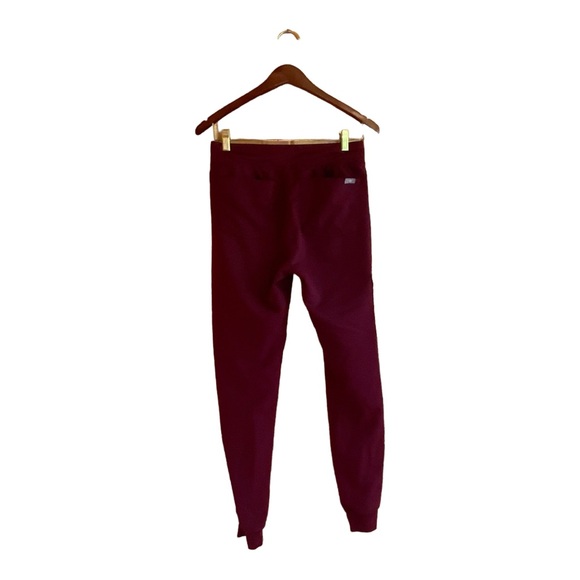 COPY - Figs Technical Collection Scrub Bottoms Pants Burgandy \ XS - Picture 4 of 5